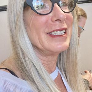 Meet your Posher, Ellen